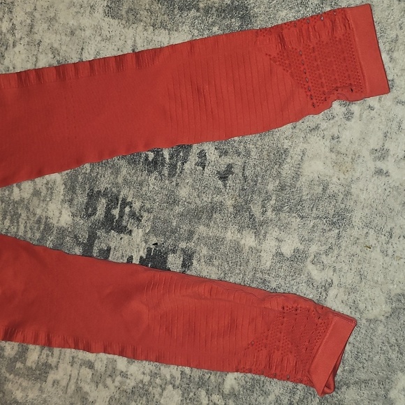 Gymshark  Energy Seamless  Leggings with Stretchy Fit - Picture 7 of 10